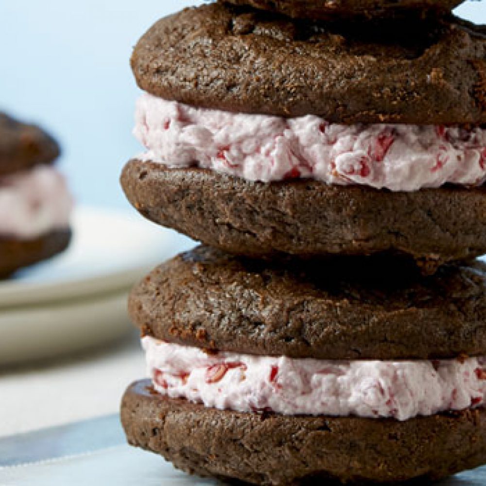 chocolate-raspberry-whoopie-pies-lr